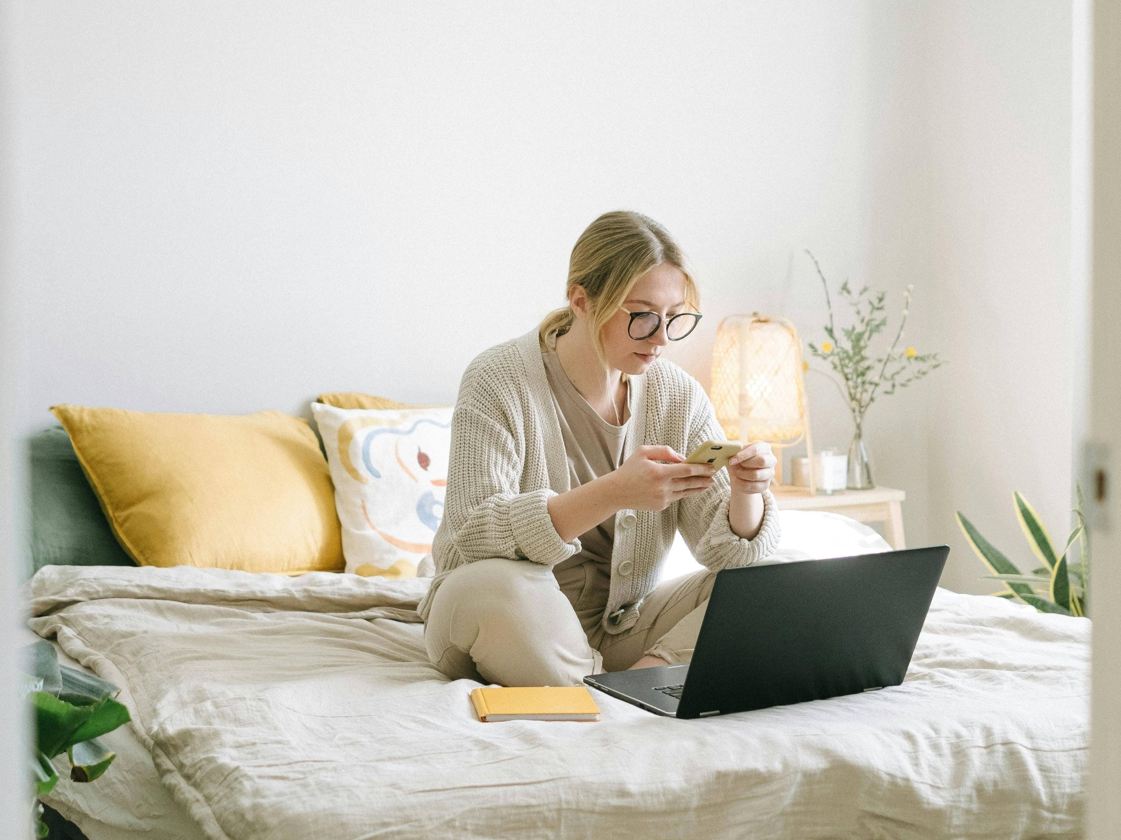 7 Must-Have Apps for Cross Stitch and Embroidery