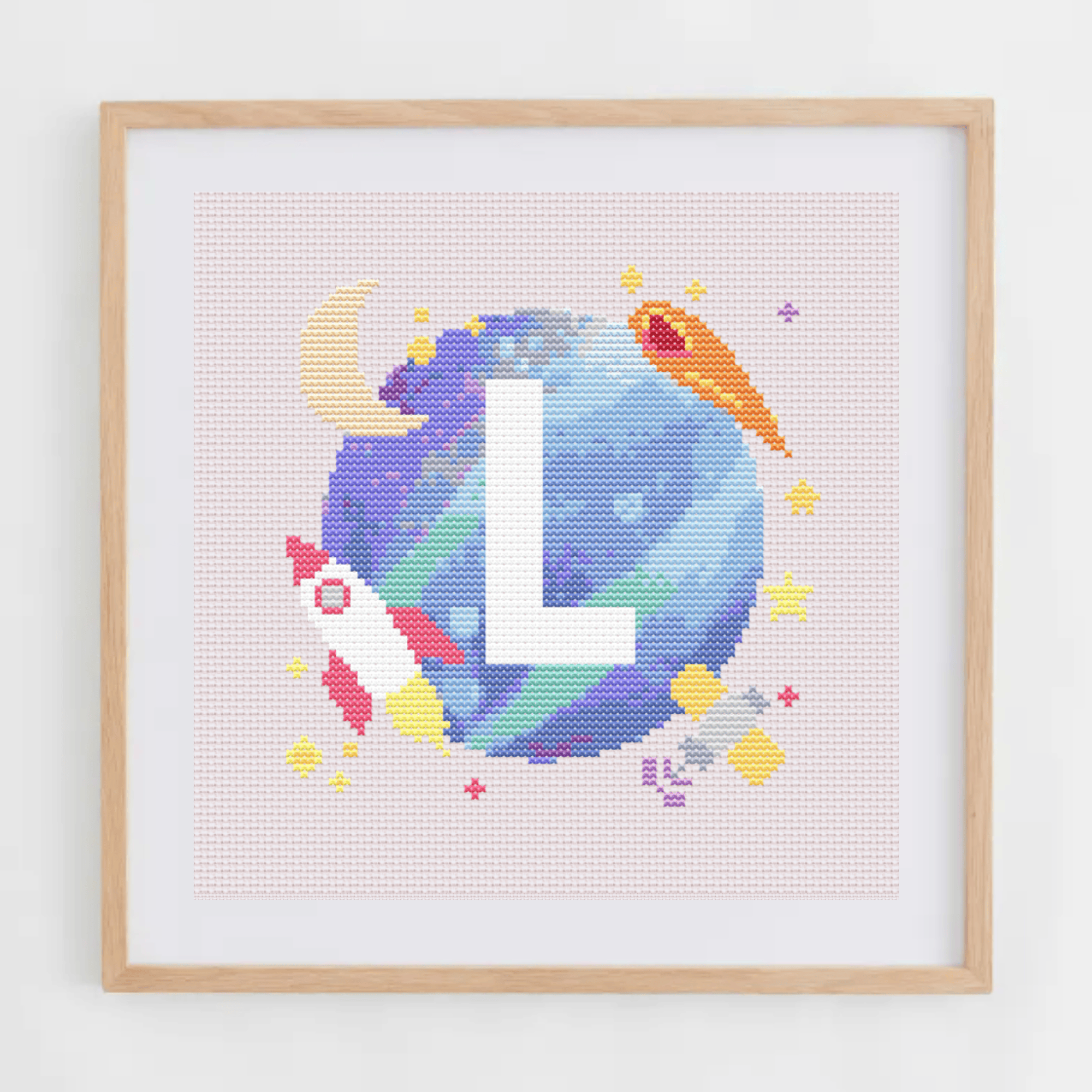 Initiale sur Fond d'Espace