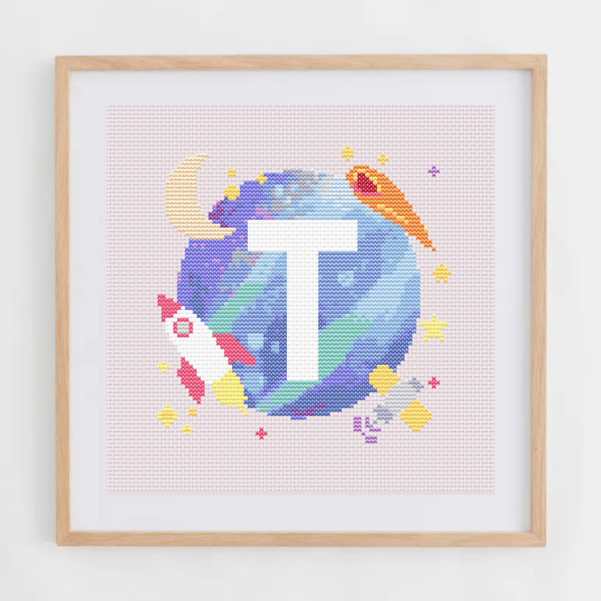 Initiale sur Fond d'Espace