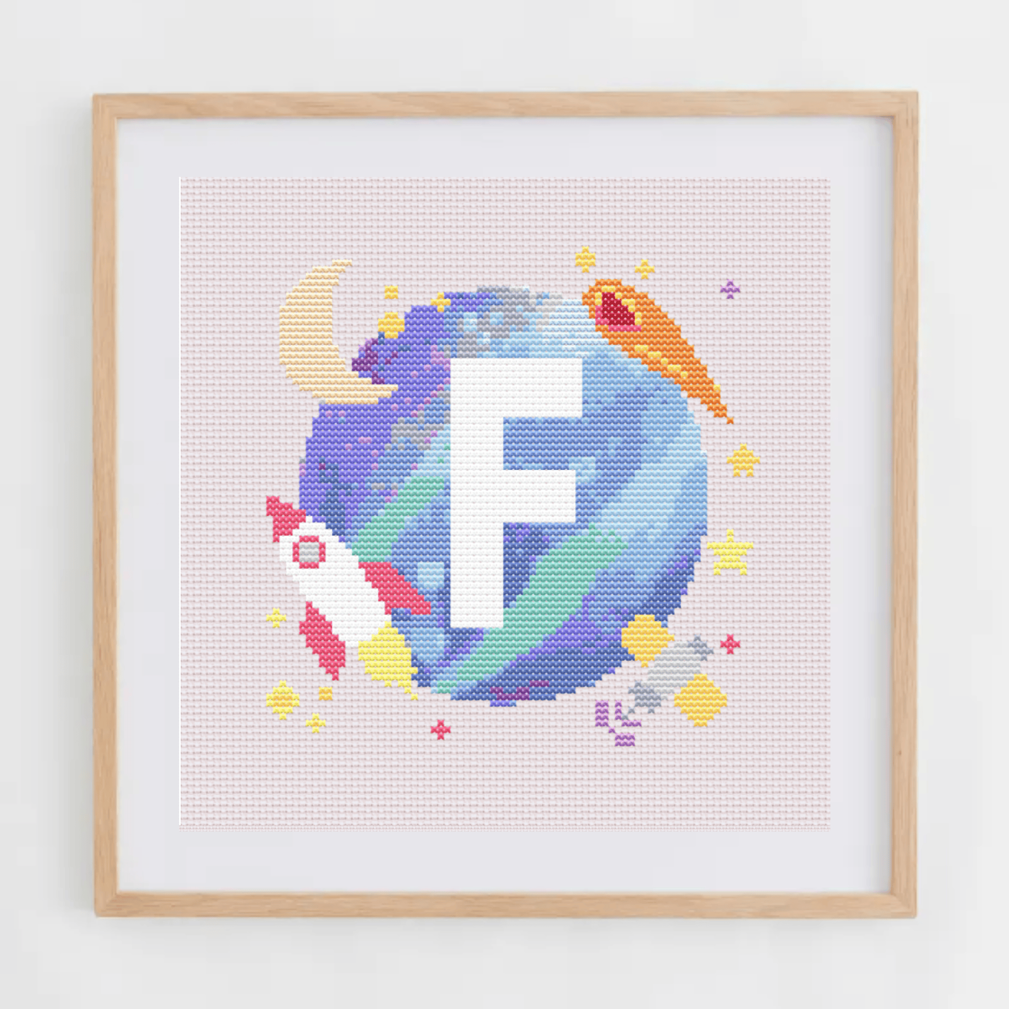 Initiale sur Fond d'Espace